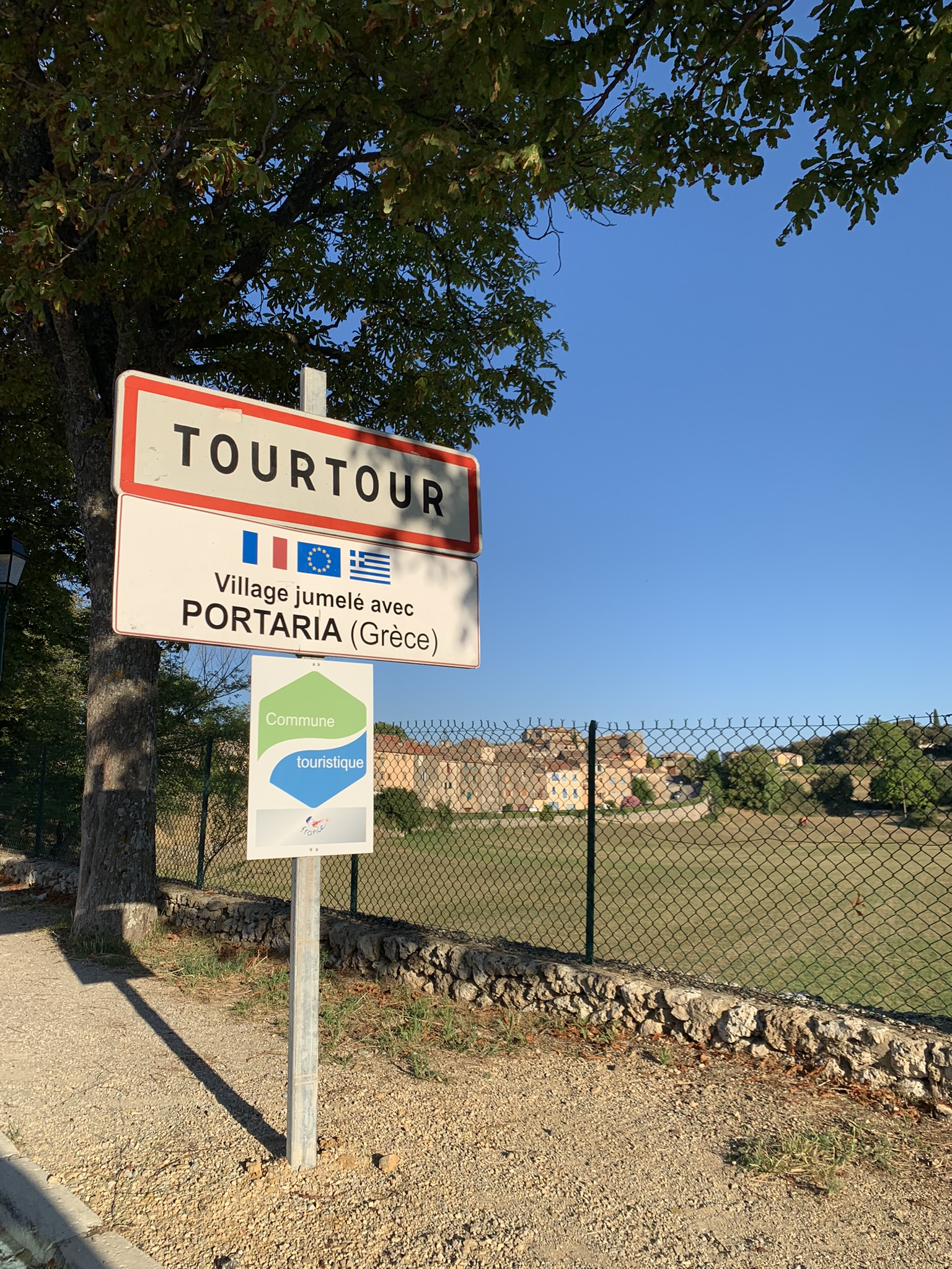 Détour par le village de Tourtour